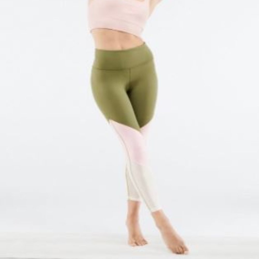 Fabletics Power Hold Zone High Waisted Legging 7/8 length